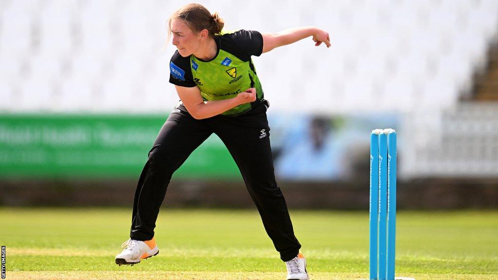 Chloe Skelton bowling for Western Storm