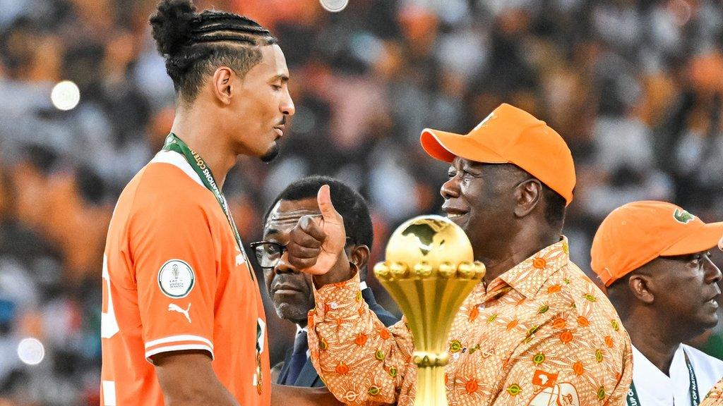 Sebastien Haller with Ivorian President Alassane Ouattara