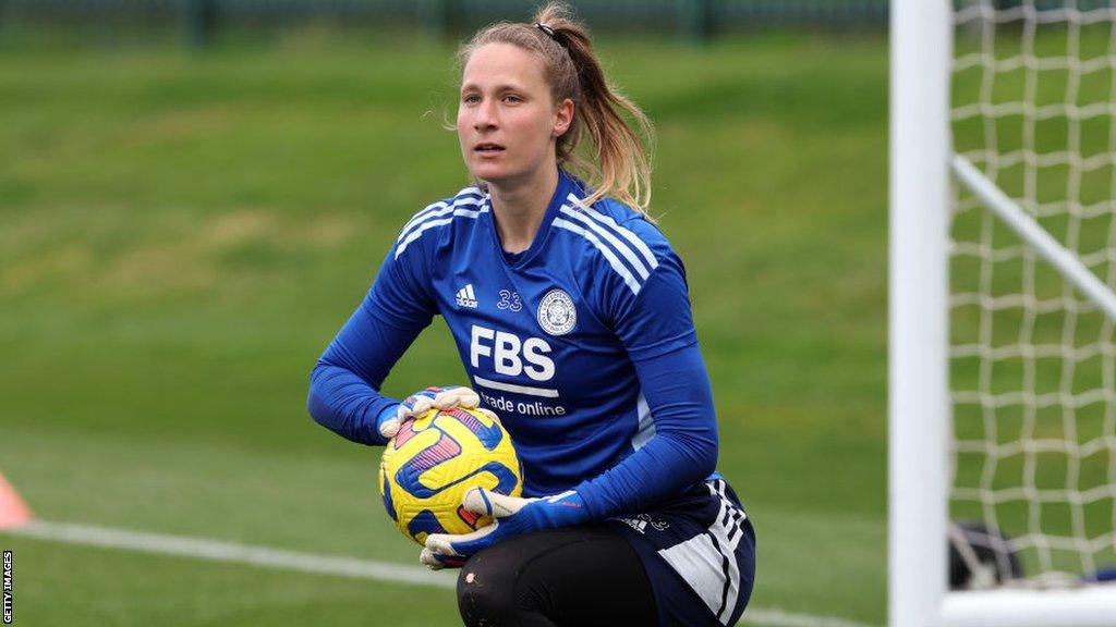 Janina Leitzig during training