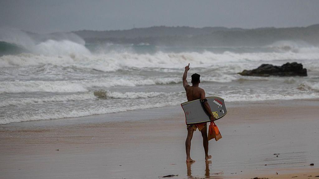 Hurricane Erin’s Growth Threatens Dangerous Seas for US East Coast