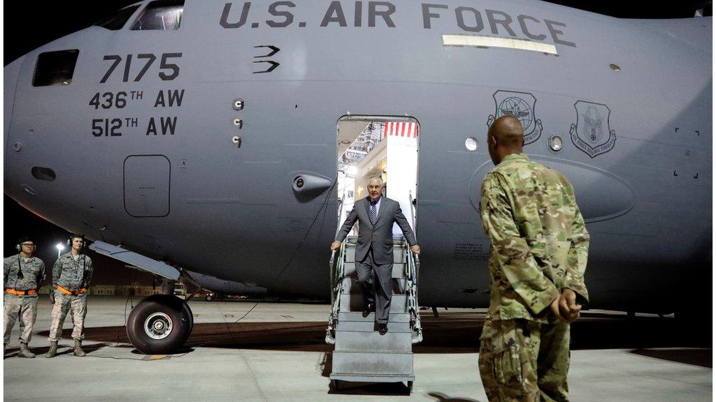 Rex Tillerson gets off a US Air Force Plane in Qatar