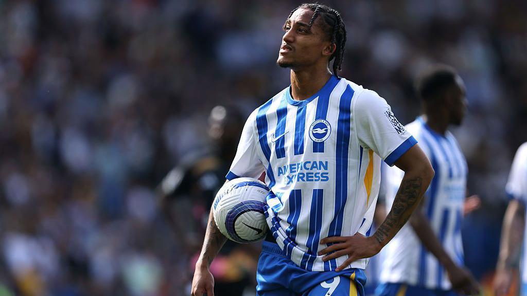 Pedro in action for Brighton