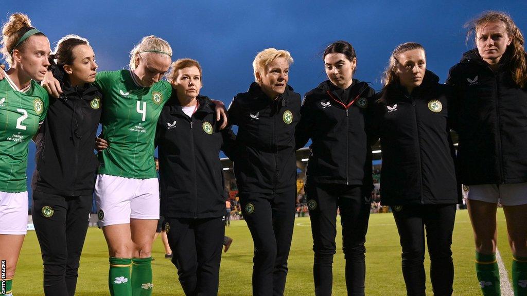 Vera Pauw addresses her players after the match