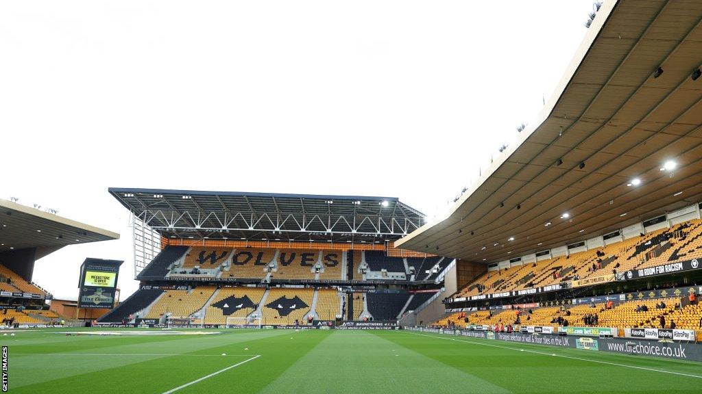 a general shot of the Molineux stadium