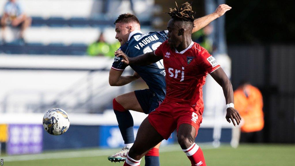 Raith Rovers' Lewis Vaughan and Dunfermline's Ewan Otoo