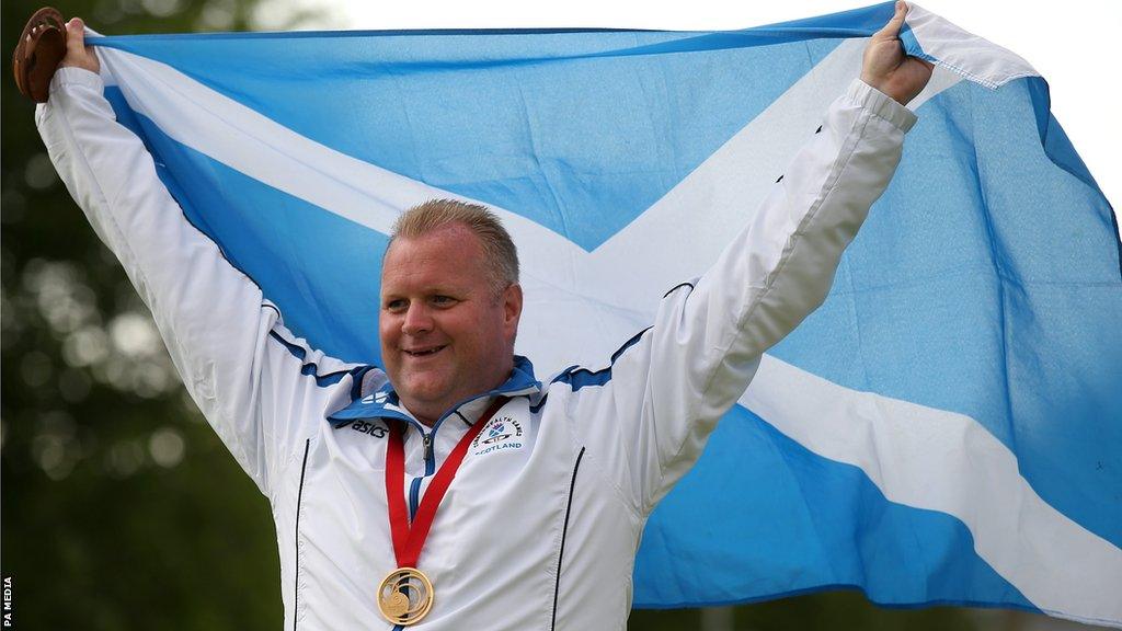 Darren Burnett with his Commonwealth Games gold medal