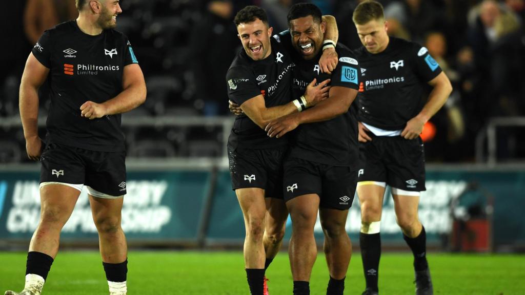 Ospreys celebrate