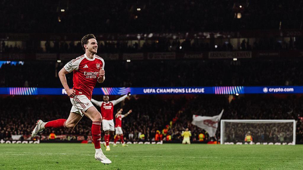 Declan Rice celebrates