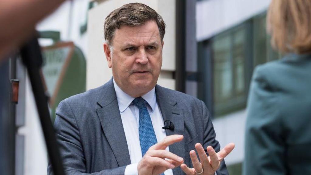 Konservative fordern Untersuchung von Reeves‘ und Vorbereitungen des Schatzamts für den Haushalt