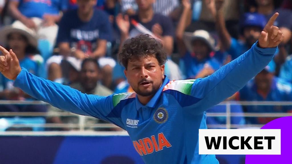 'Oh wow!' - Kuldeep dismisses Ravindra with his first ball