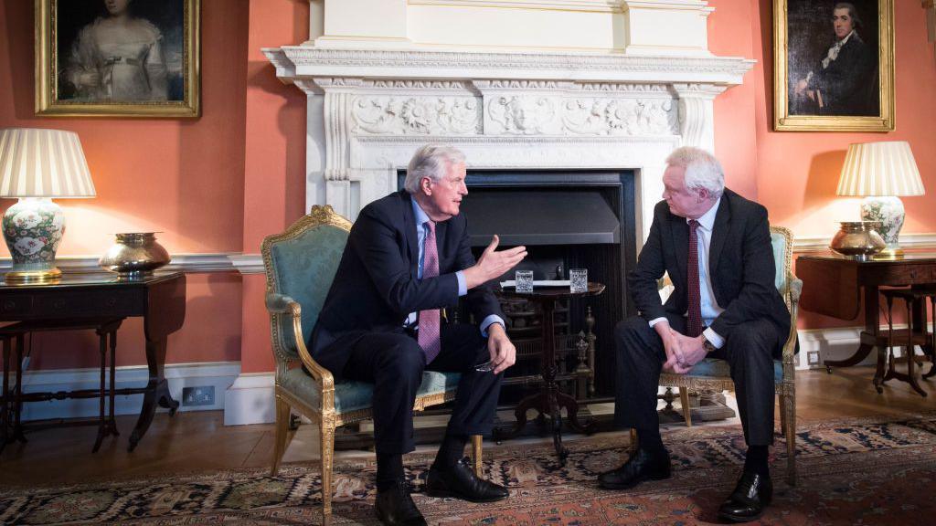 Michel Barnier and Brexit Secretary David Davis during talks in Downing Street in 2018