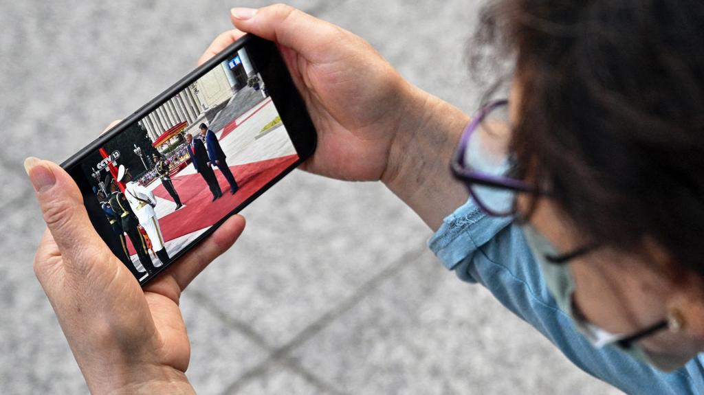 Reuters Institute Digital News Report 2026 release showing record low global trust in news