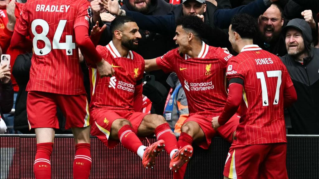 Salah laps up contract acclaim – now Van Dijk may follow ‘next week’