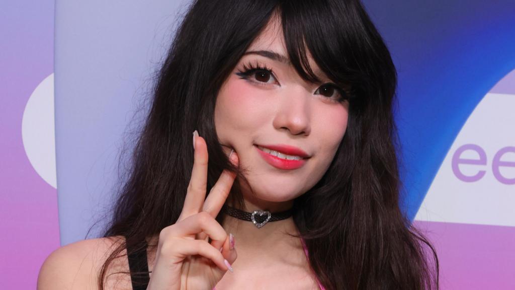 رجل يthreatens قتل بثمين تويتش أثناء البث المباشر من لوس أنجلوس