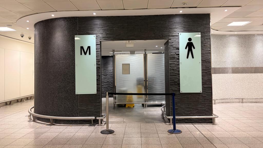 Water returns to Gatwick Airport after major outage