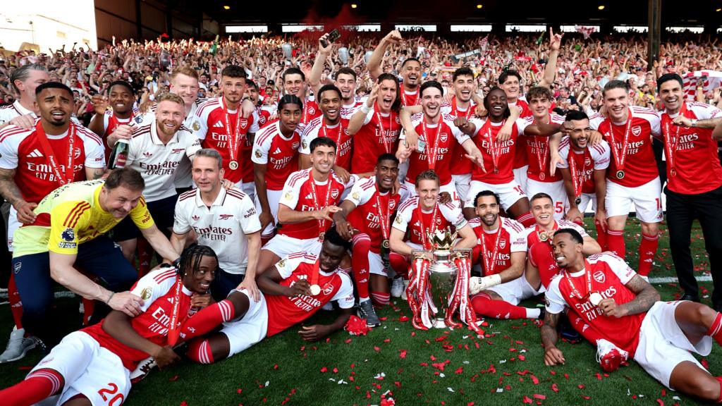 Arsenal celebrate