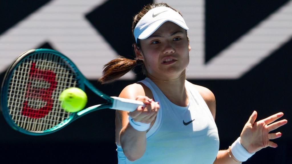 Raducanu takes Dubai wildcard amid losing run