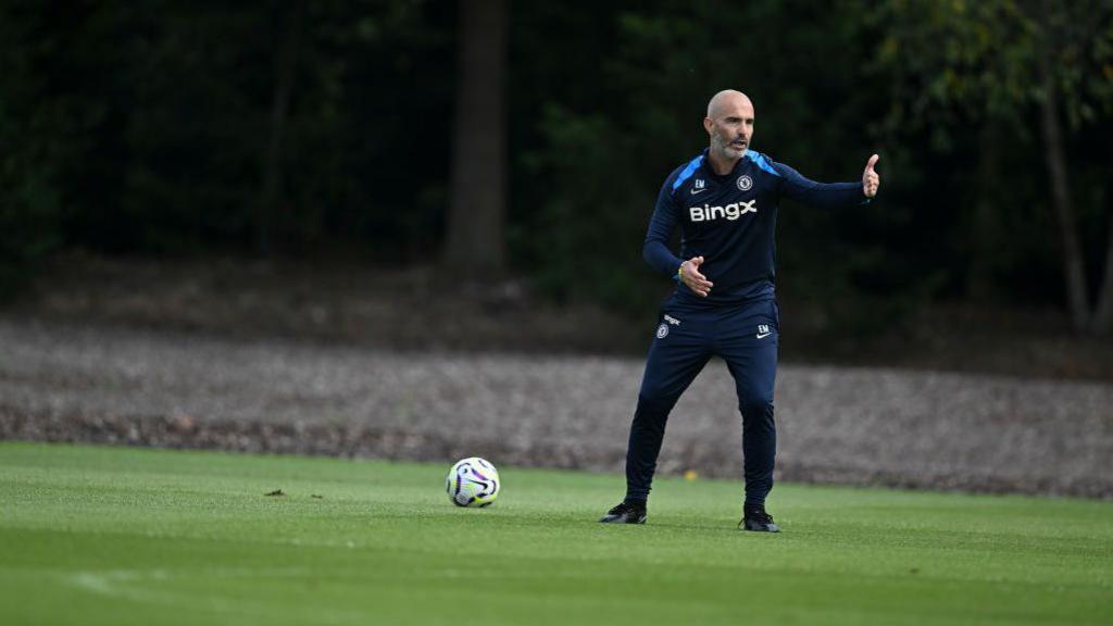 Head Coach Enzo Maresca of Chelsea during a training session