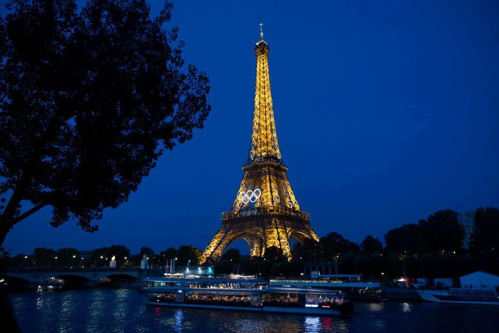 Eiffel tower at night. 