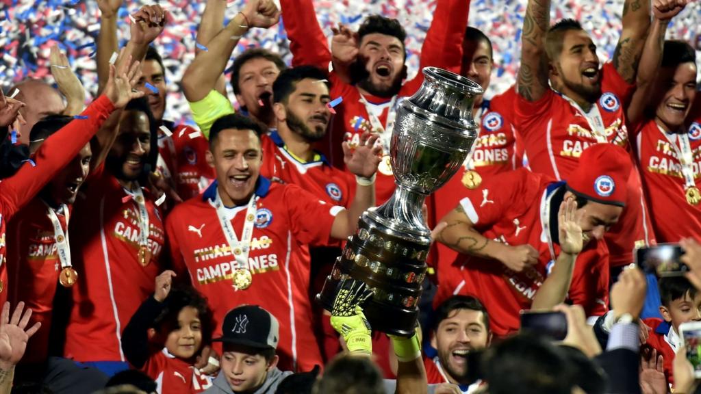 Chilean players celebrate