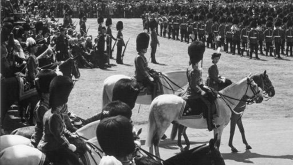 BBC Archive 1951: Trooping the Colour - BBC