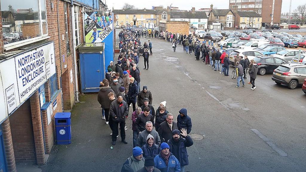 Peterborough United queues