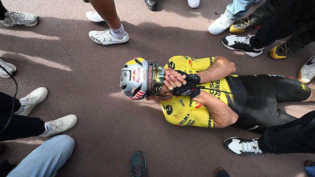 Wout van Aert celebrate winning Paris-Roubaix