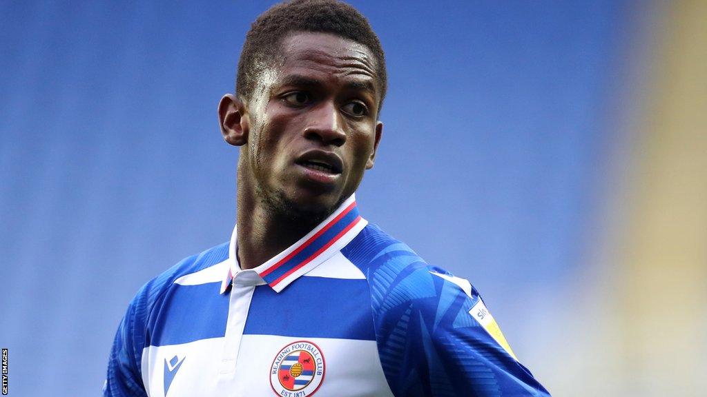 Alfa Semedo in action for Reading