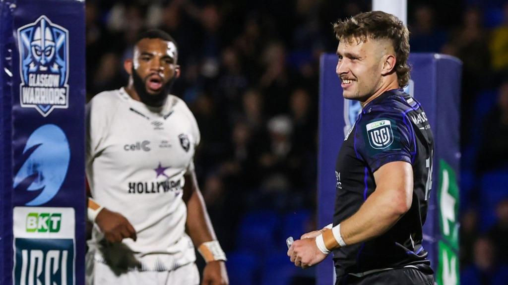 Glasgow Warriors' Kyle Rowe celebrates