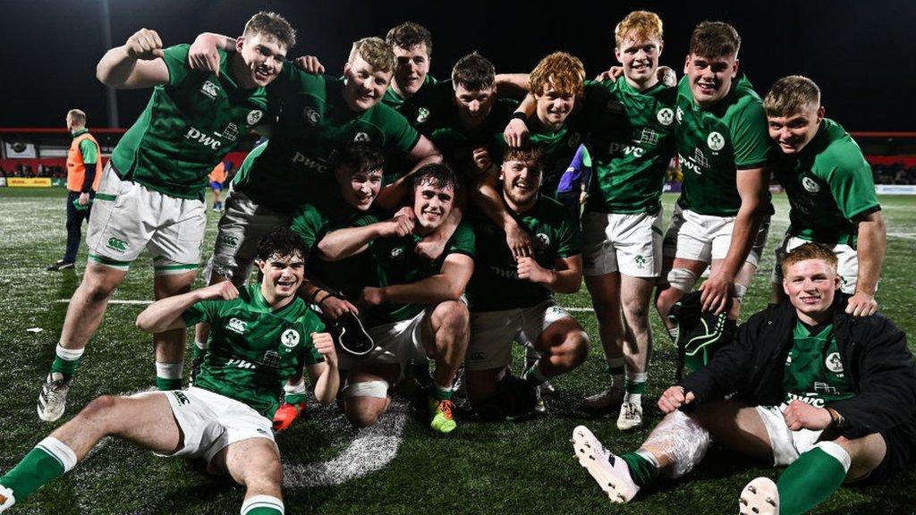 Ireland players celebrate win over France