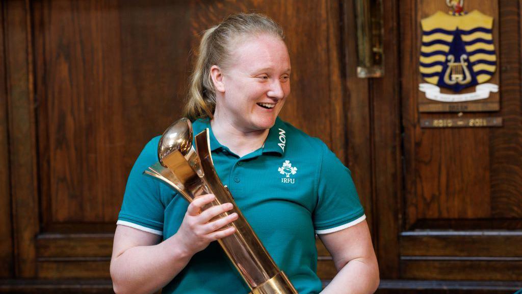 Aoife Wafer with her award after being named Women's Six Nations Player of the Championship