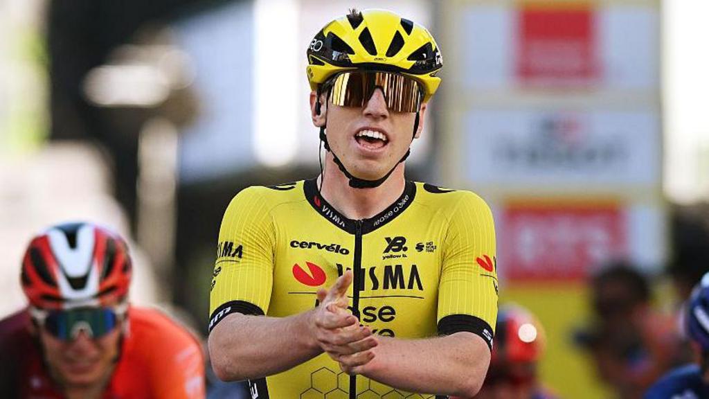 Der britische Teenager Brennan sichert sich den Sieg in der Auftaktetappe der Romandie