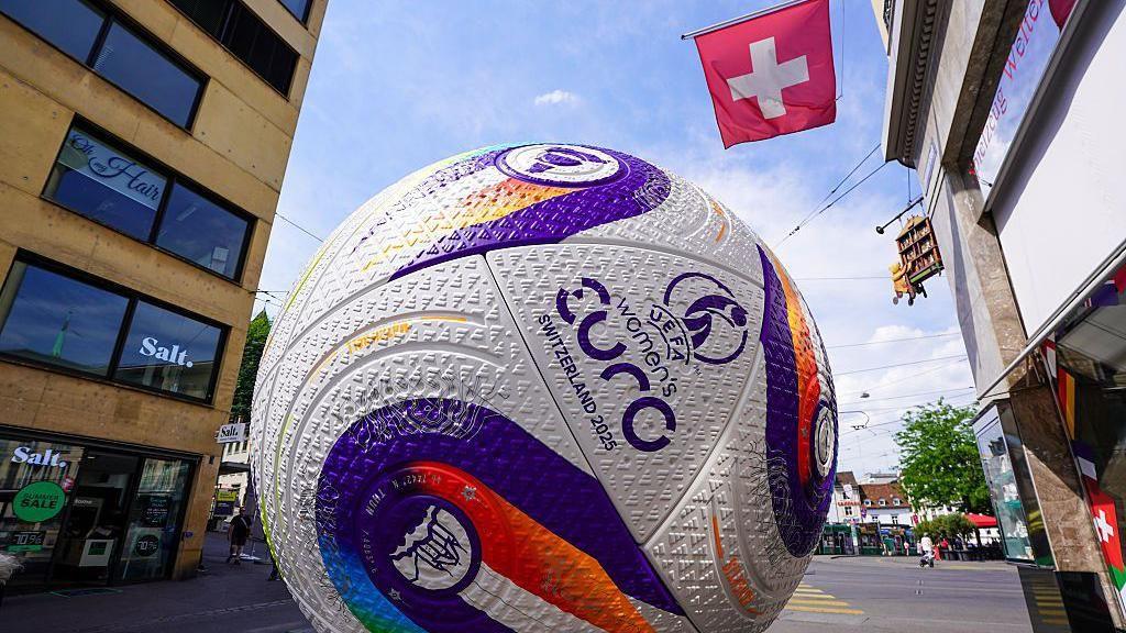 Euro 2025 ball