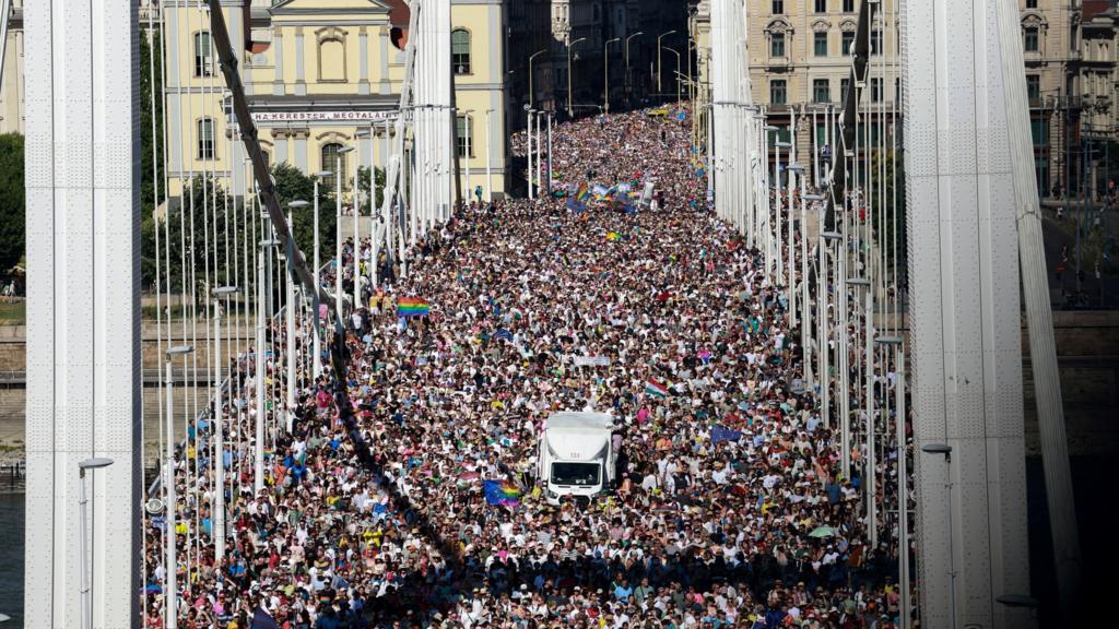 Budapest Pride Proceeds Despite Government’s Legal Warnings