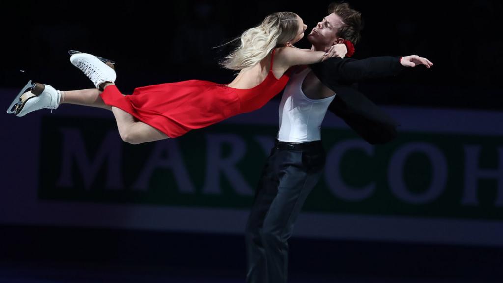 Viktoria Sinitsina and Nikita Katsalapov of Russia