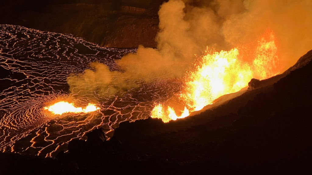 Lava erupts from vents on the west part of the caldera wall, feeding lava flows that cover the area of Halemaʻumaʻu crater