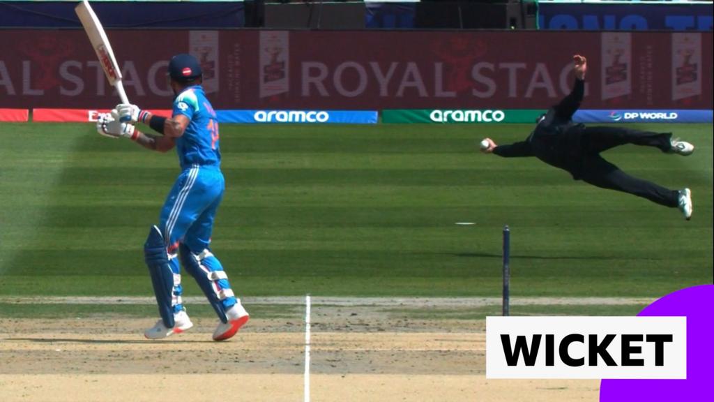 Phillips takes 'ridiculous' one-handed catch to remove Kohli