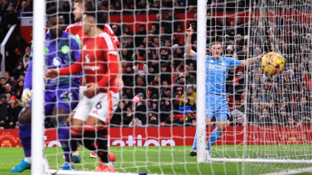 Chris Wood scoring for Nottingham Forest