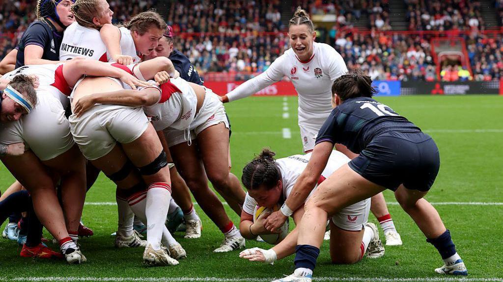 Amy Cokayne scores for England