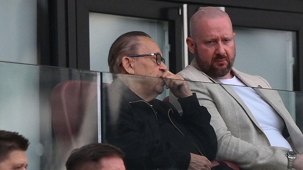 Former West Ham co-chair David Sullivan (centre) 