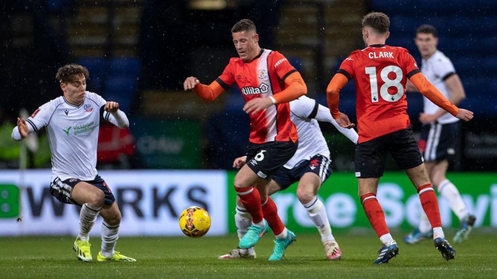 Ross Barkley on the ball against Bolton