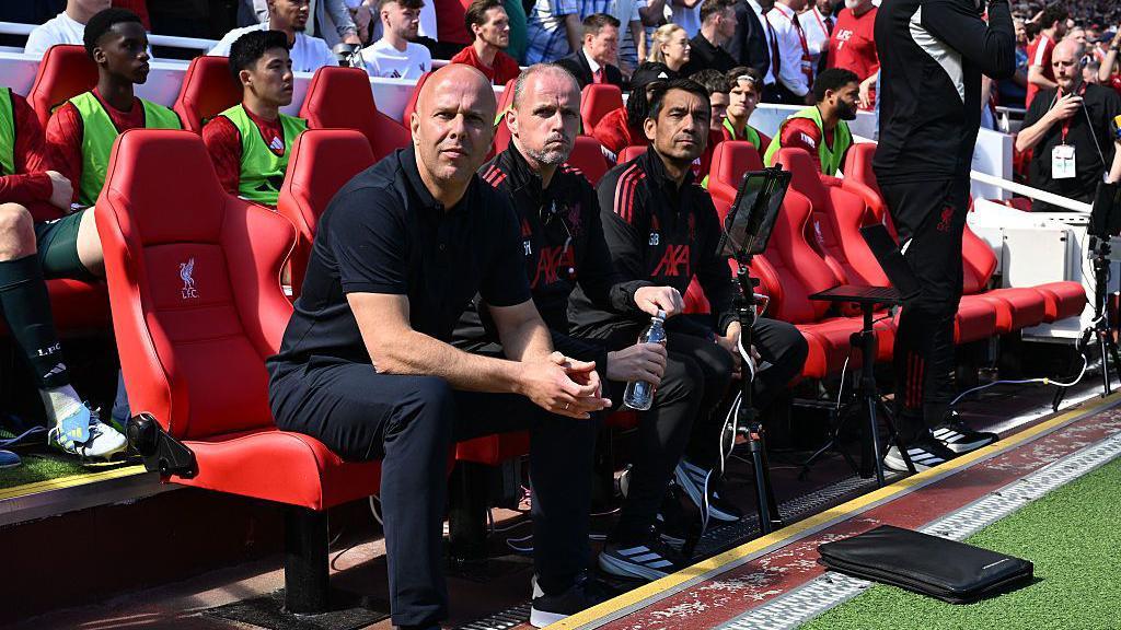 Arne Slot and his coaches