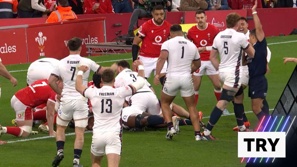 Captain Itoje scores early opening England try