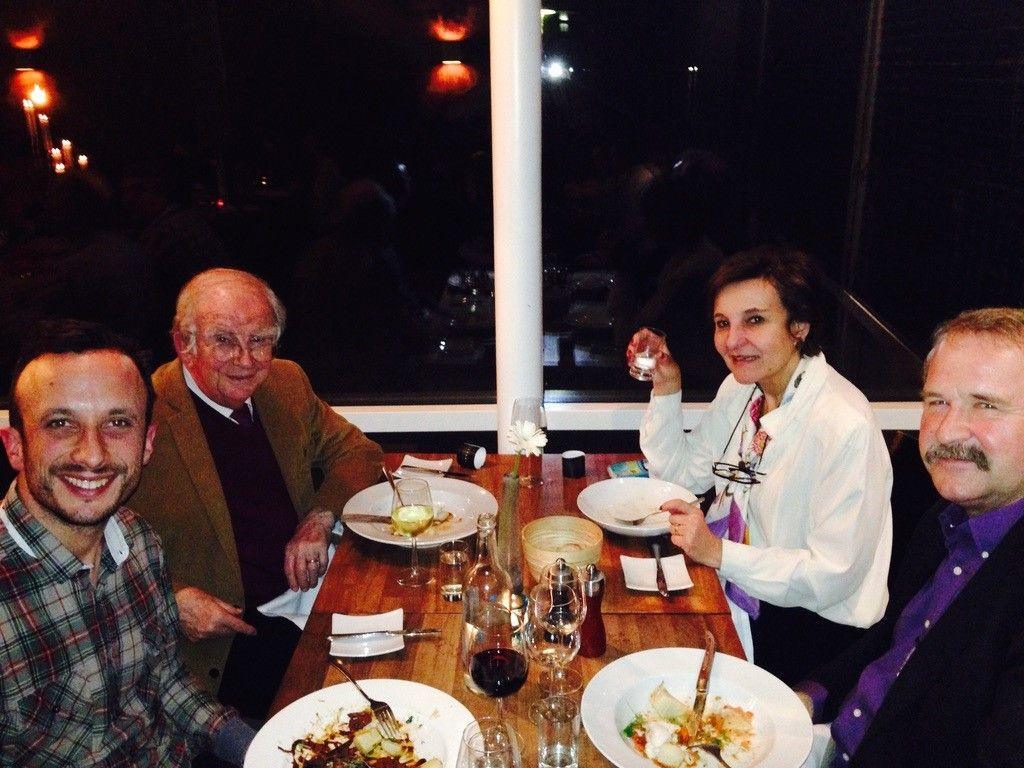 Ifan efo John Meurig Thomas, ei wraig Jehane Ragai a Ib Chorkendorff o Brifysgol Technegol Denmarc