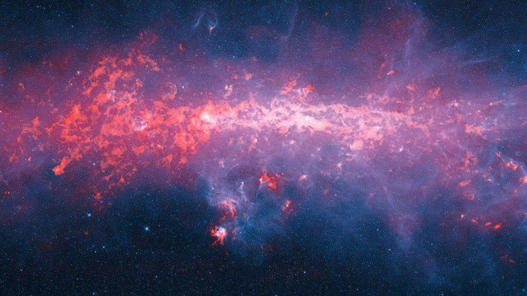 Gas clouds in the southern Milky Way