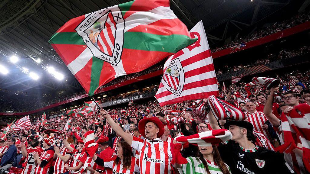 Athletic Club fans