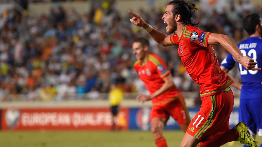 Gareth Bale celebrates