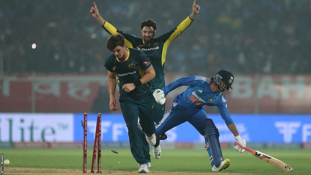 Sean Abbott runs out Ravi Bishnoi during the first T20 between India and Australia