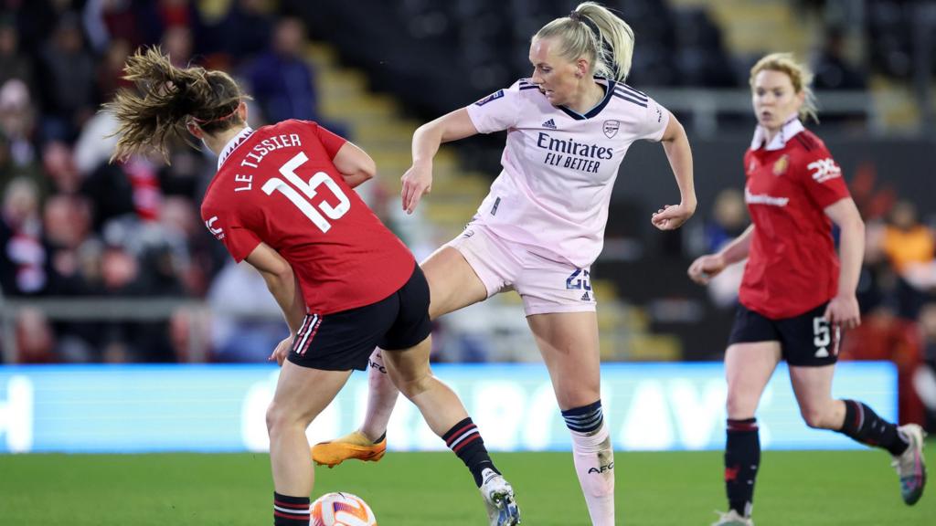 Maya Le Tissier and Stina Blackstenius battle for the ball