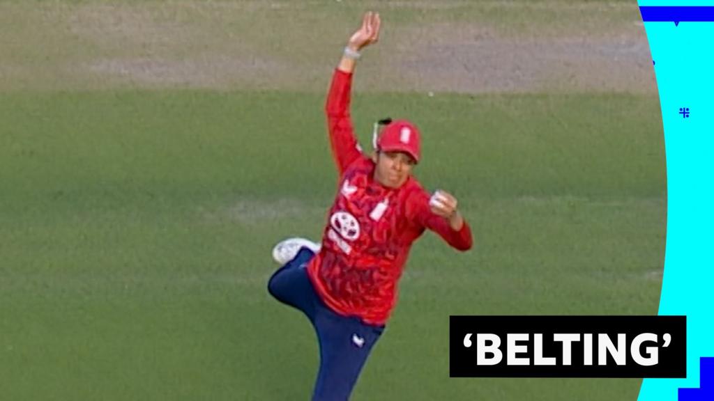 England's Dunkley makes 'unbelievable' one-handed catch